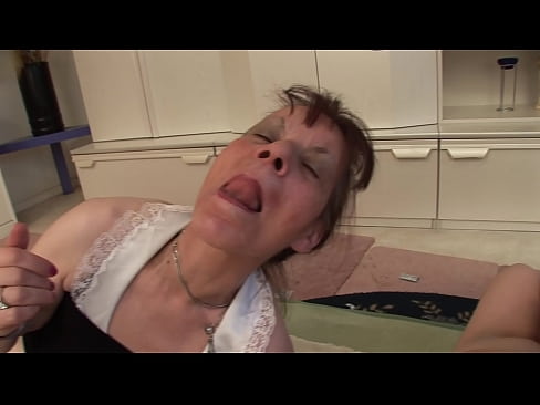 ❤️ Dvi močiutės ir vienas senelis mylisi trise ❤️ Anal porno prie lt.mailkassa.ru ❌