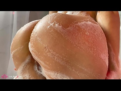 ❤️ Brunetė masturbuoja putytę su vibratoriumi iki intensyvaus orgazmo duše ❤️ Anal porno prie lt.mailkassa.ru ❌